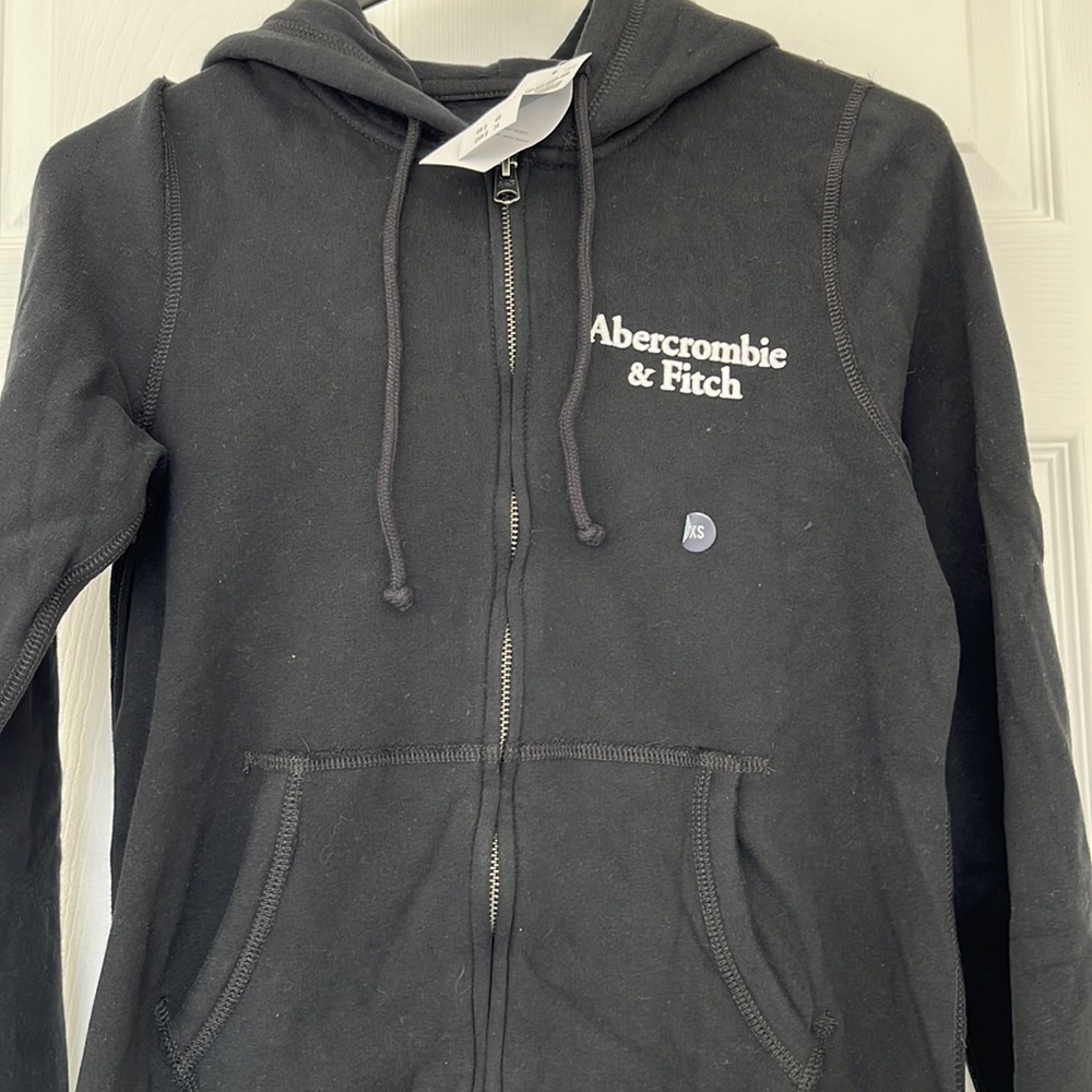 NWT Abercrombie & Fitch Black Zip Up Hoodie - Picture 2 of 5